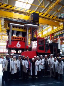 Цех "ЭТЕРНО". Группа около одной из печей.